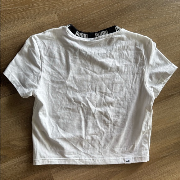 NEW Puma Cropped White Ringer Logo Tee S - Picture 5 of 12
